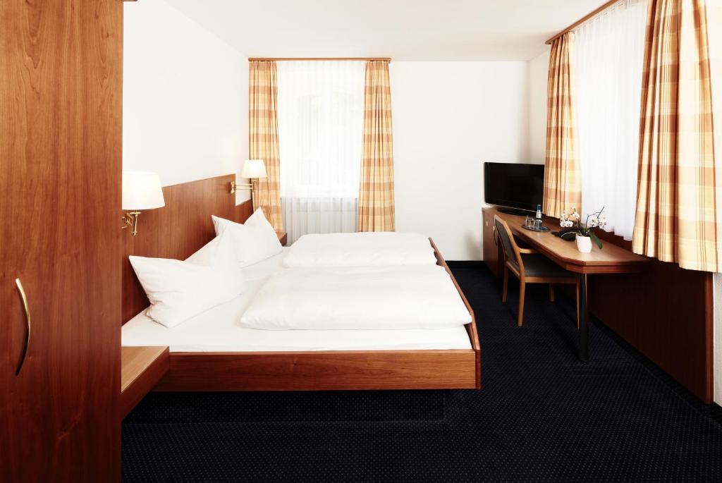 Hotel Burgmeier ดาคเอา ห้อง รูปภาพ